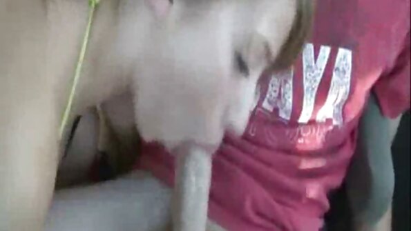 ஒரு பெரிய சேவலுடன் கூடிய டாக்ஜிஸ்டைல் ​​ஸ்லட்டி கார்லா குஷை திருப்திப்படுத்துகிறது